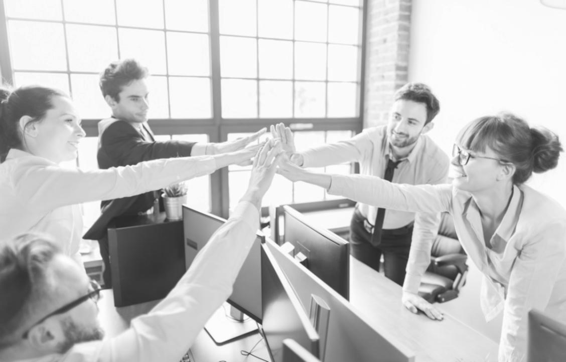 Interface da plataforma de aprendizagem Gavorisling com módulos de SEO